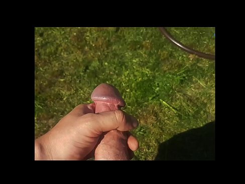 ❤️ A guapa quente recibe o seu coño rosa fodido e corre cun chorro nun xardín de verán Porno duro na pornografía gl.sitevox.top ❤